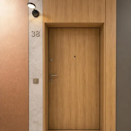 Trojmiejskie - Brzezno Premium Parking W Cenie *